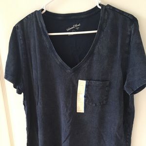 Universal Thread V- Neck